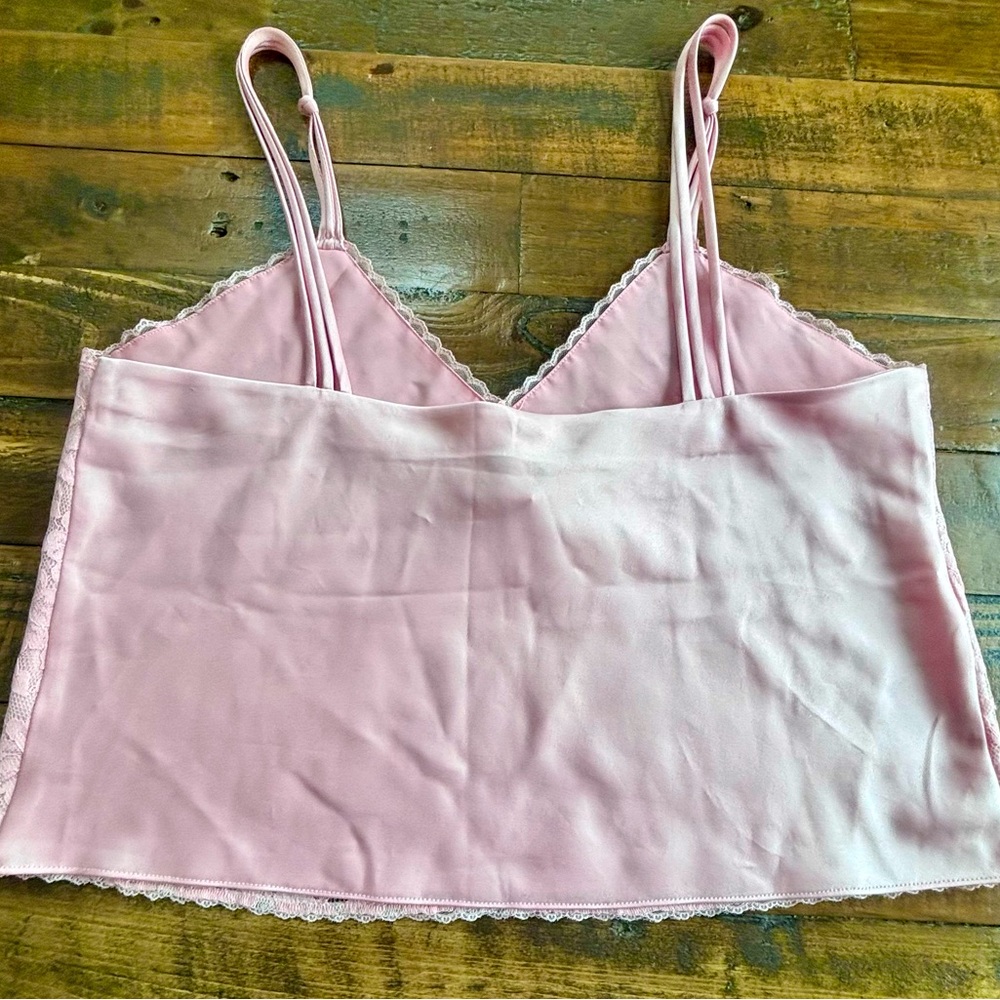 Vintage Victoria’s Secret Gold Label Lace Crop Cami! - Picture 2 of 7